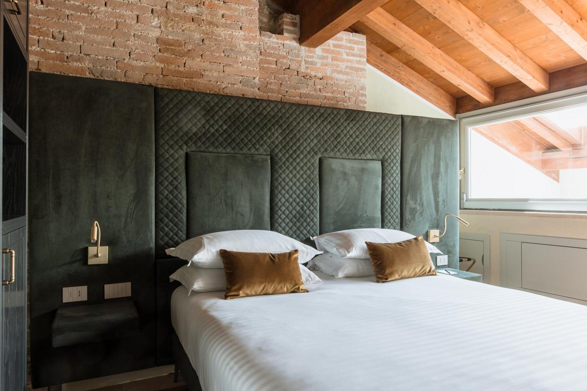 Pavillon Suite & Apartments Пескьера-дель-Гарда Экстерьер фото