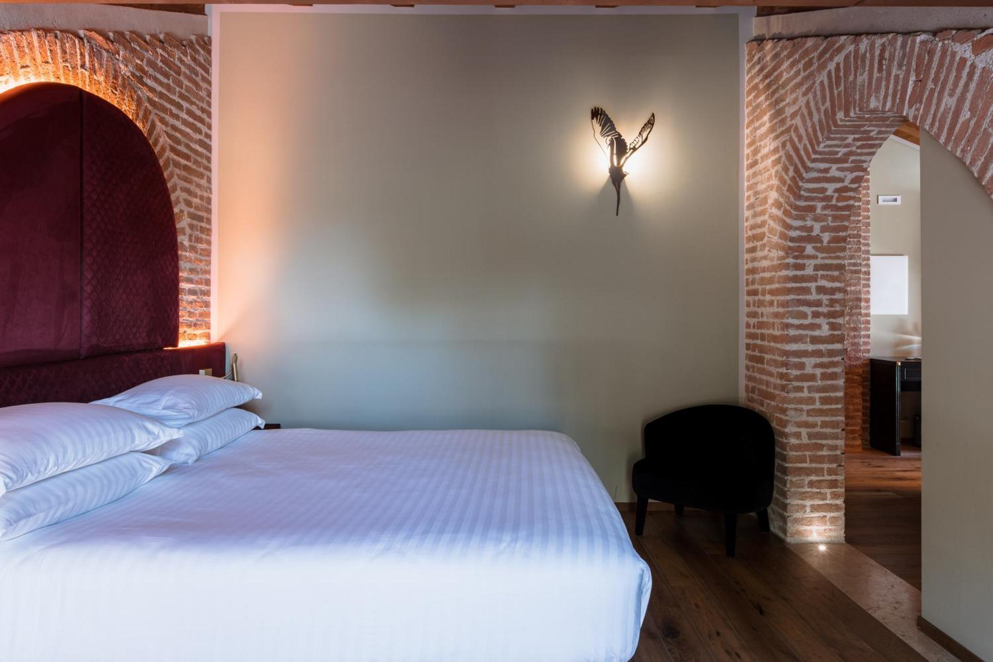 Pavillon Suite & Apartments Пескьера-дель-Гарда Экстерьер фото