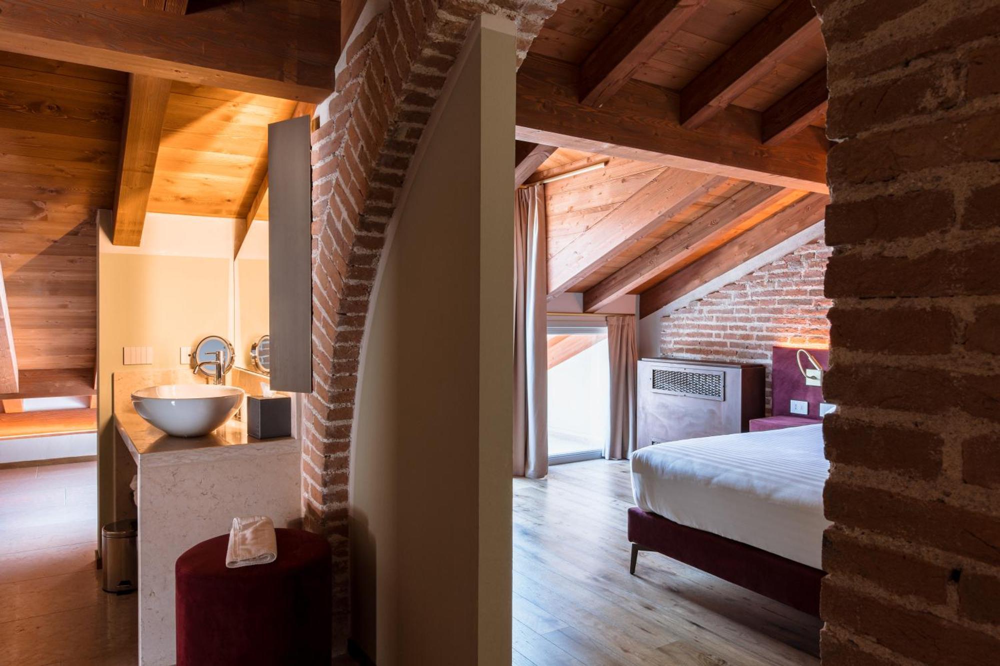 Pavillon Suite & Apartments Пескьера-дель-Гарда Экстерьер фото