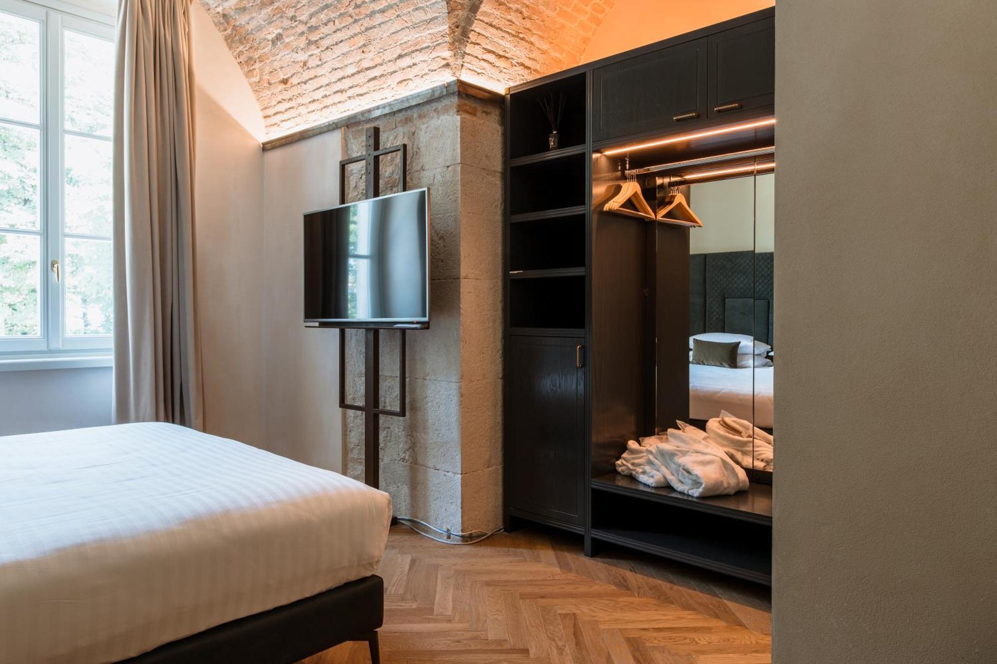 Pavillon Suite & Apartments Пескьера-дель-Гарда Экстерьер фото