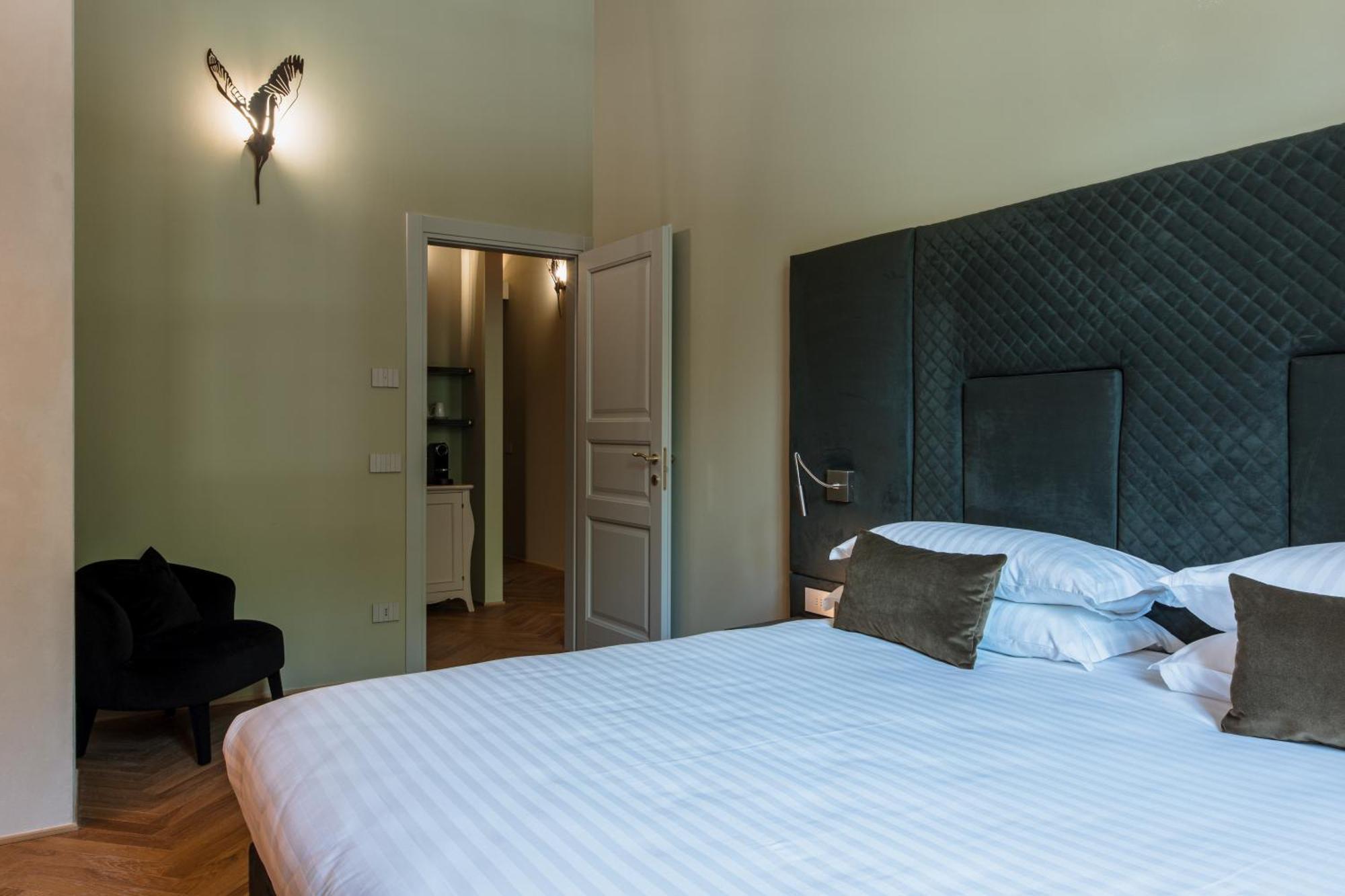 Pavillon Suite & Apartments Пескьера-дель-Гарда Экстерьер фото