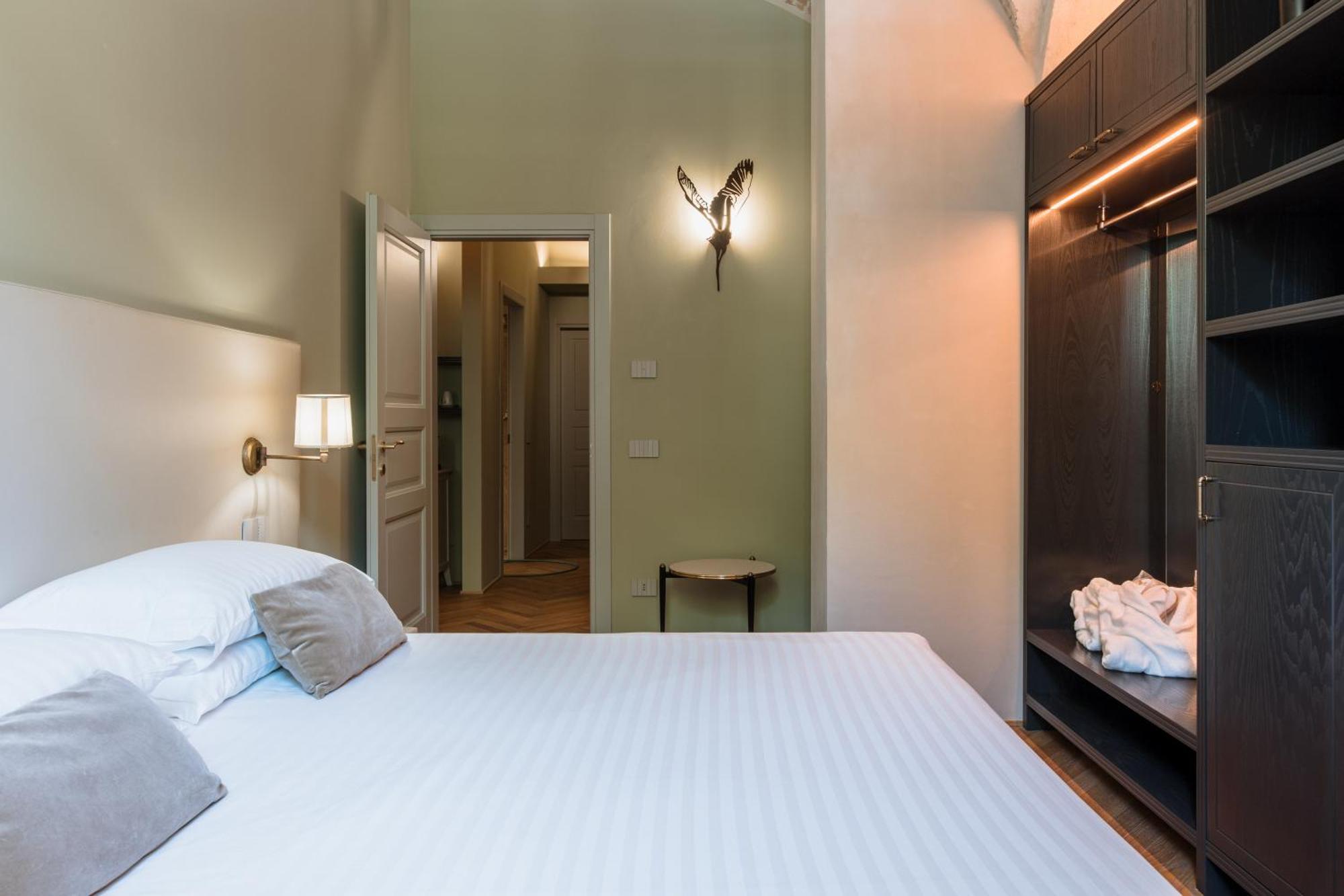 Pavillon Suite & Apartments Пескьера-дель-Гарда Экстерьер фото