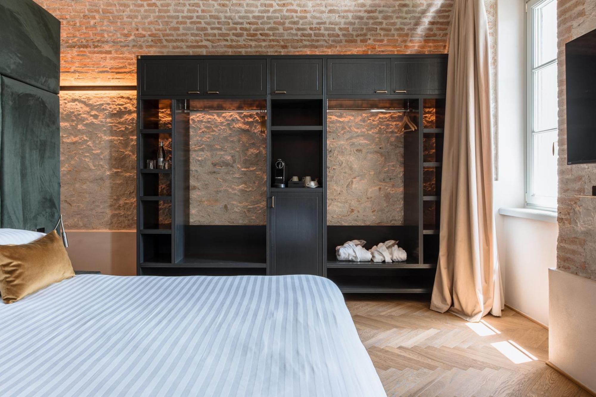 Pavillon Suite & Apartments Пескьера-дель-Гарда Экстерьер фото